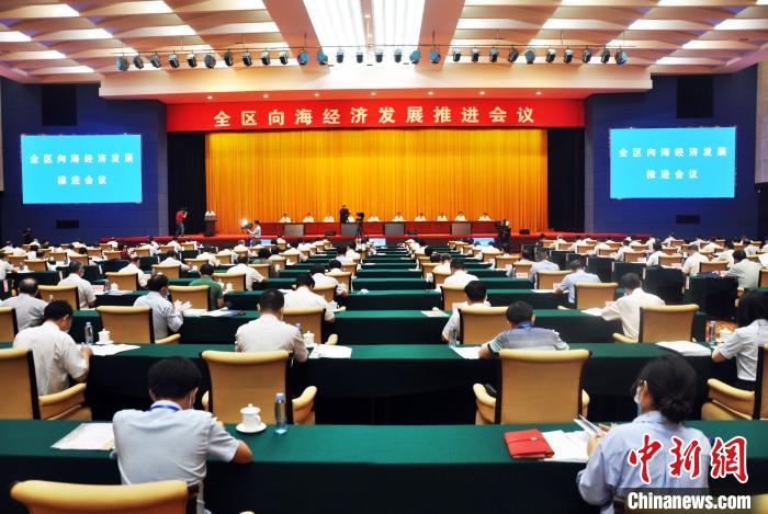 廣西大力發(fā)展向海經(jīng)濟(jì)加快建設(shè)海洋強(qiáng)區(qū)