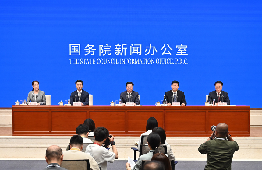 新聞發(fā)布會現(xiàn)場。鄒樂攝 新聞發(fā)布會現(xiàn)場。鄒樂攝