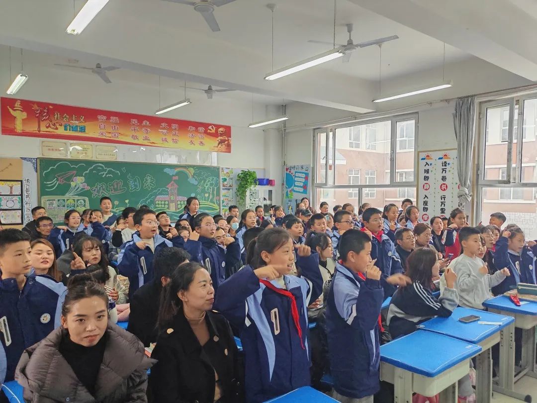 學(xué)生展示2.jpg 圖片