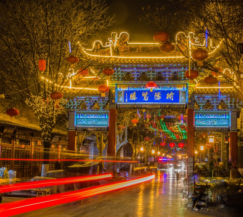 榆林古城夜景。榆陽區(qū)文旅文廣局供圖