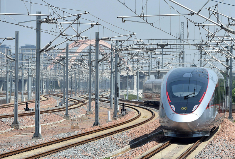 2022年6月20日，濟(jì)鄭高鐵鄭州首發(fā)G9206次列車(chē)駛出鄭州東站。